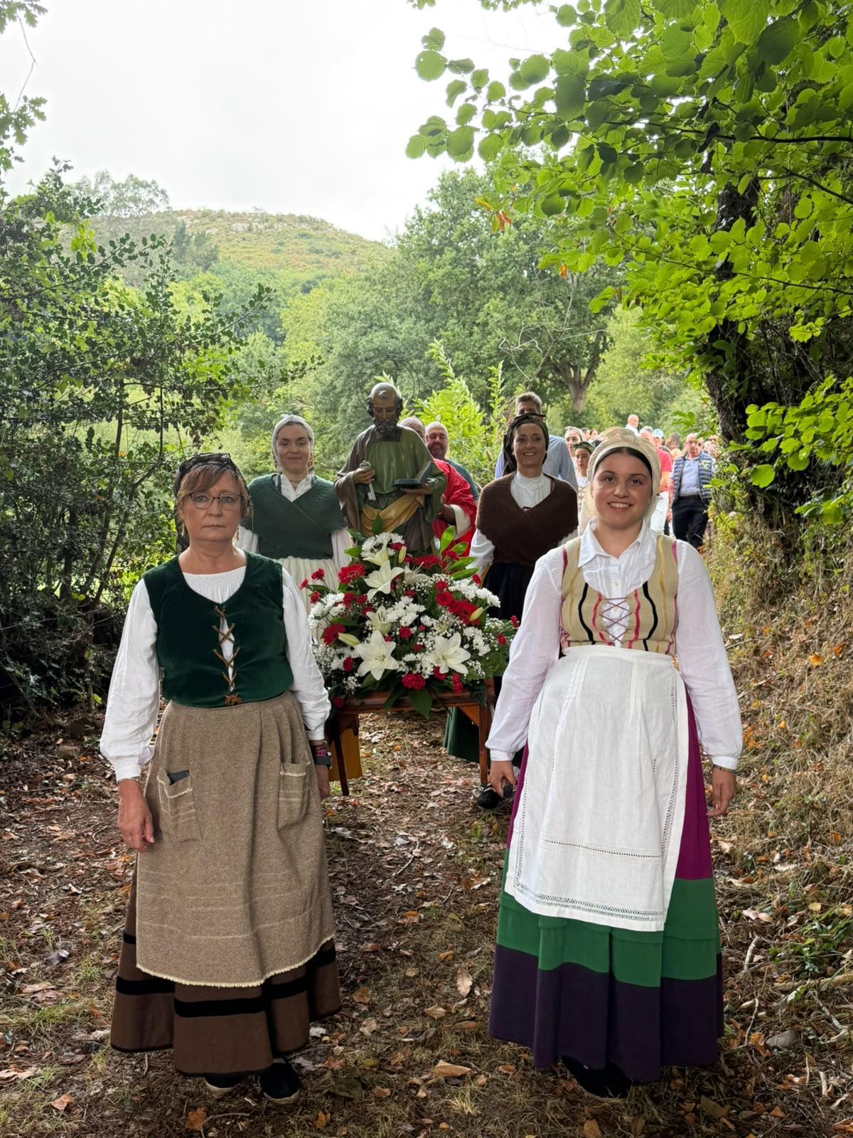 La "baxá del santu"