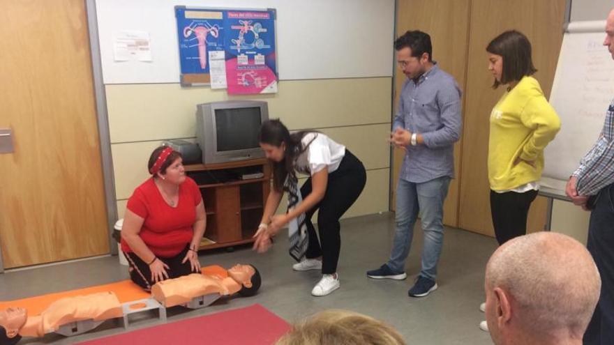 Uno de los talleres desarrollados en el departamento de salud del Hospital General