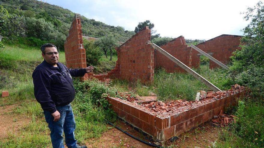 Pena de prisión para un matrimonio de Plasencia por no tirar una casa en Santa Bárbara