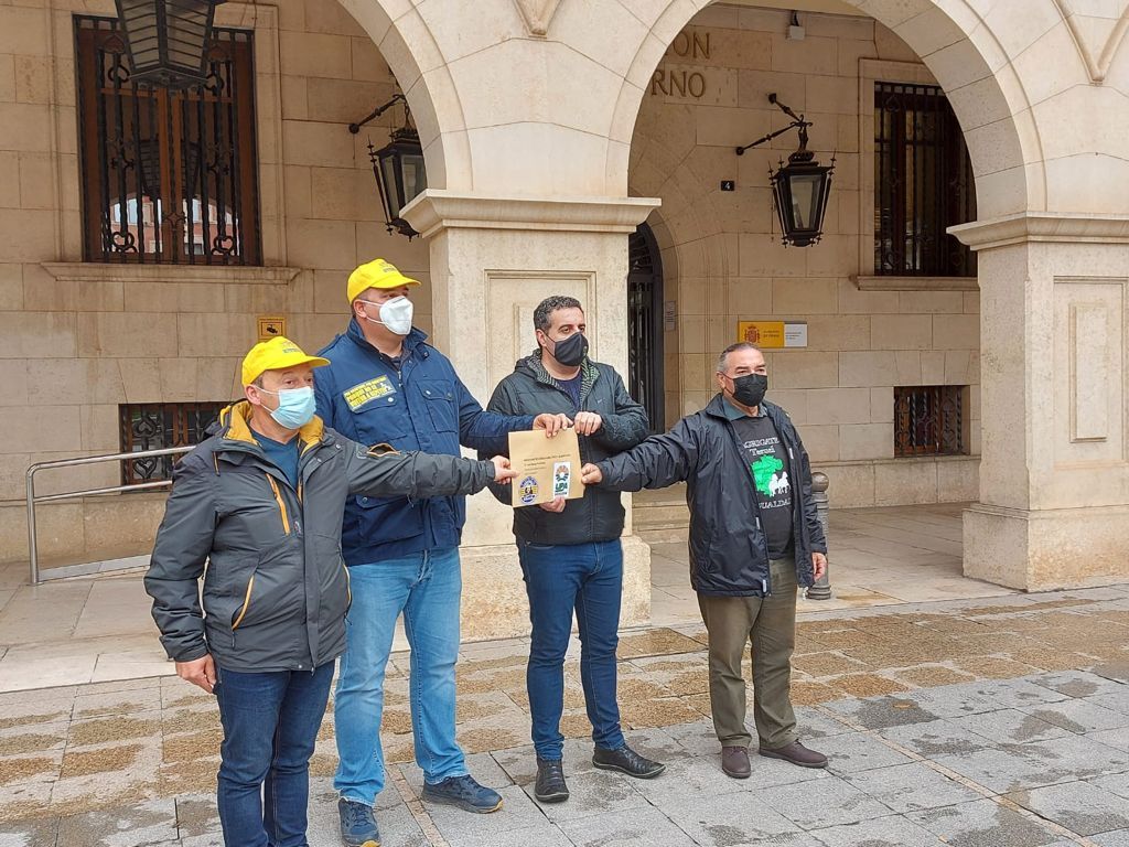 Más de 300 tractores llenan Teruel en la primera de las protestas por la nueva PAC