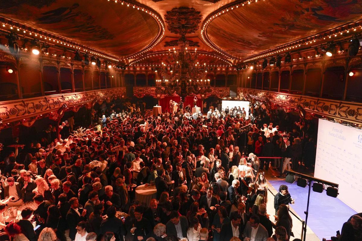 La gran festa de la restauració reuneix les cares més conegudes de l'economia, la política i la cultura a Barcelona