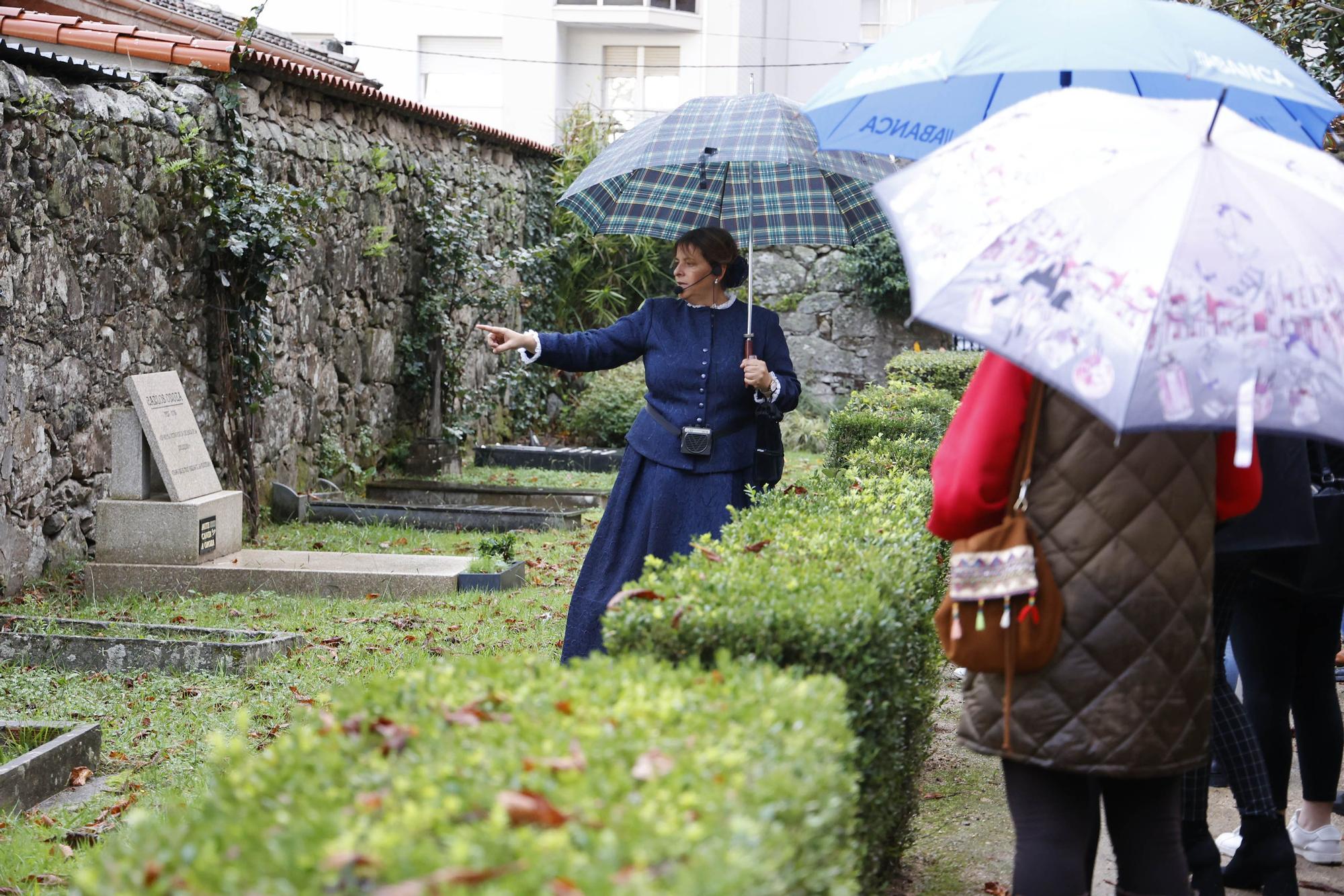 Recorremos el cementerio de Pereiró con Cachamuiña, Concepción Arenal e Irene Ceballos