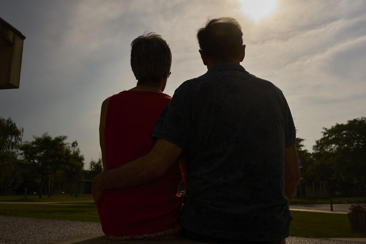 Familia cuyos hijos sufren un trastorno de patología dual y no reciben tratamiento, sufriendo ellos las consecuencias.