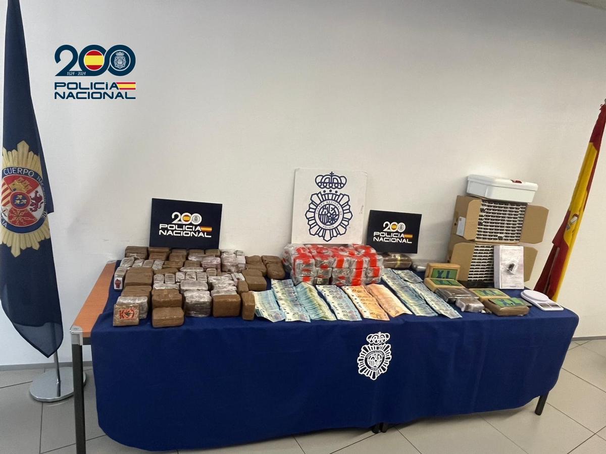 Drogas y dinero incautados en Móstoles el pasado enero.