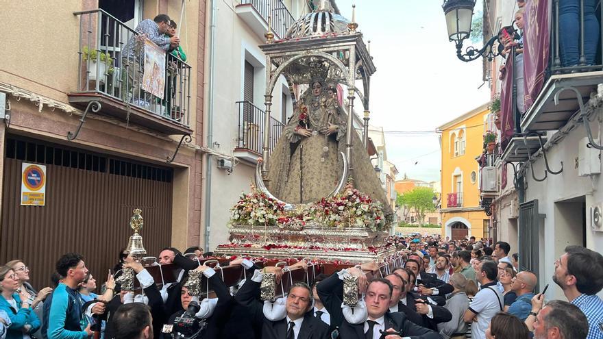 La Virgen de Araceli llega a San Mateo para presidir las fiestas patronales de Lucena