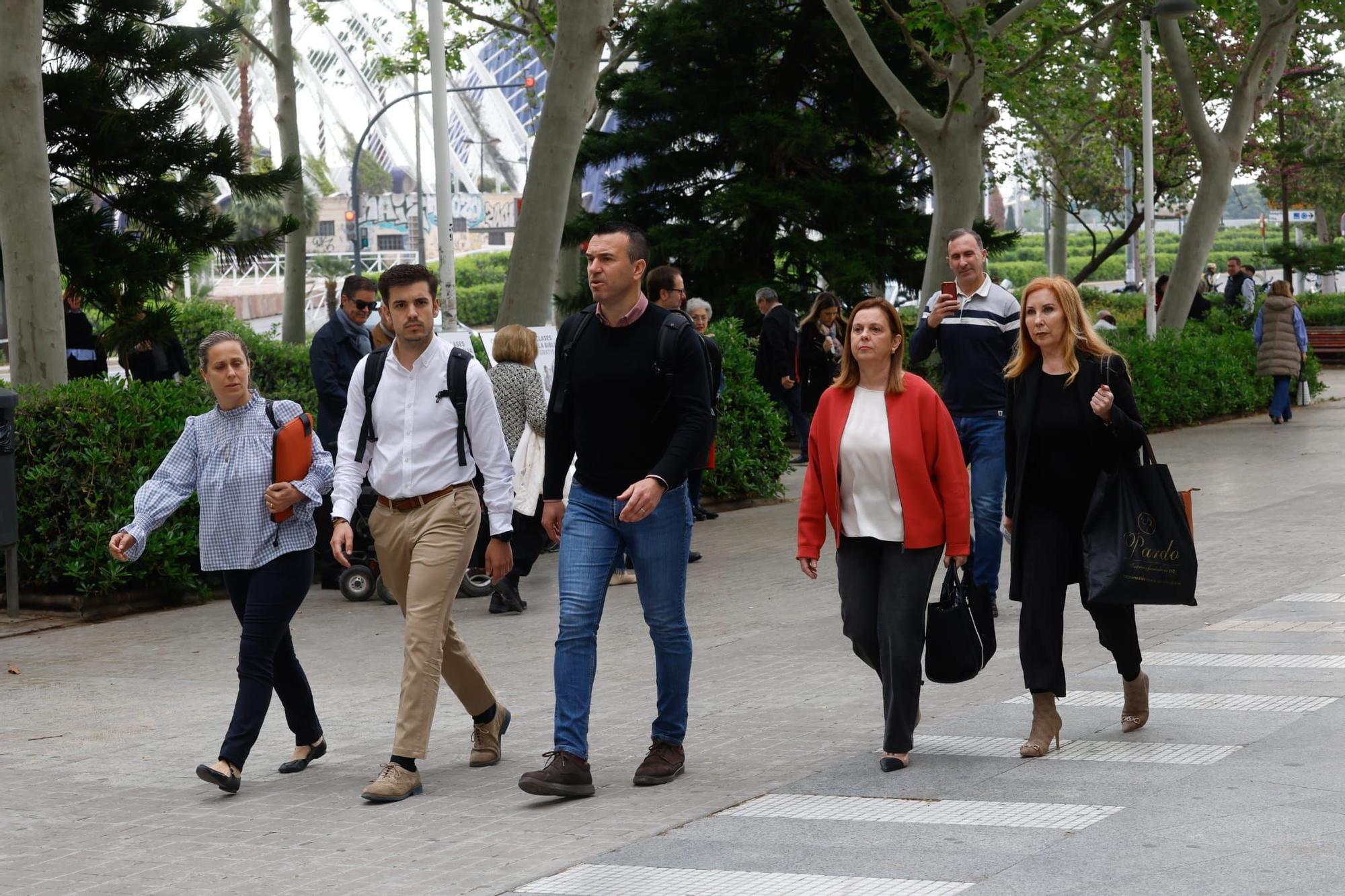 Así han entrado Pilar Bernabé y Vicent Mompó a la Ciudad de la Justicia