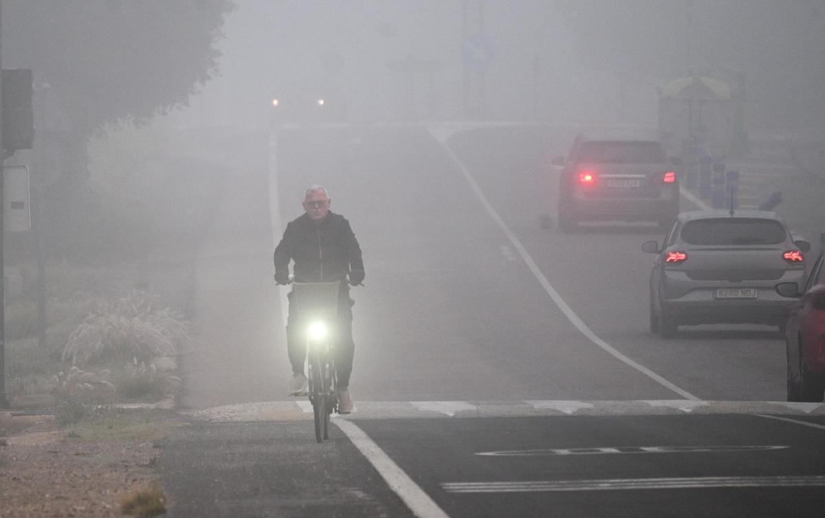 La niebla deja estampas invernales en la provincia de Alicante