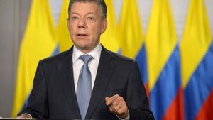 Colombia’s President Juan Manuel Santos gives a speech to the nation in Bogota, Colombia May 25, 2018. Colombian Presidency/Handout via REUTERS   ATTENTION EDITORS - THIS IMAGE HAS BEEN SUPPLIED BY A THIRD PARTY