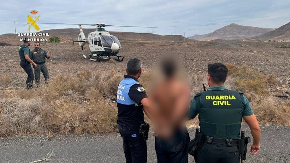 Los agentes detienen, en febrero, a un preso que se escapó al ir a dar una charla a un colegio