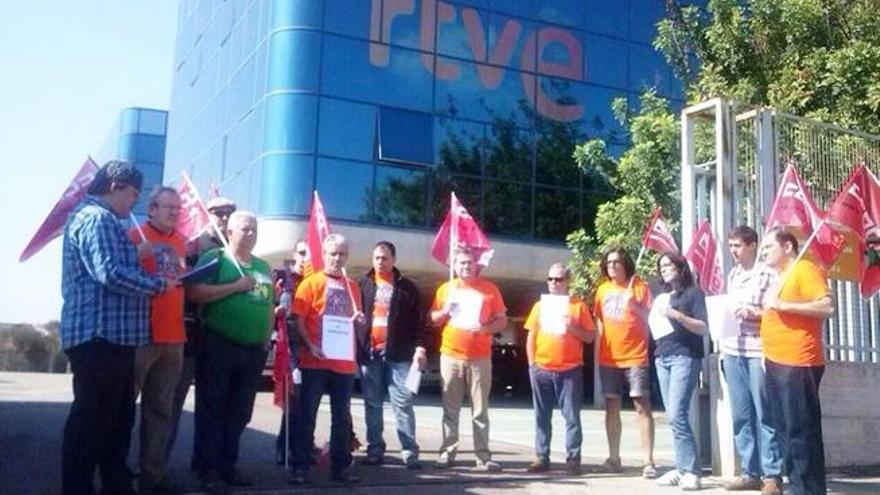 Imágen de las protestas en RTVE.