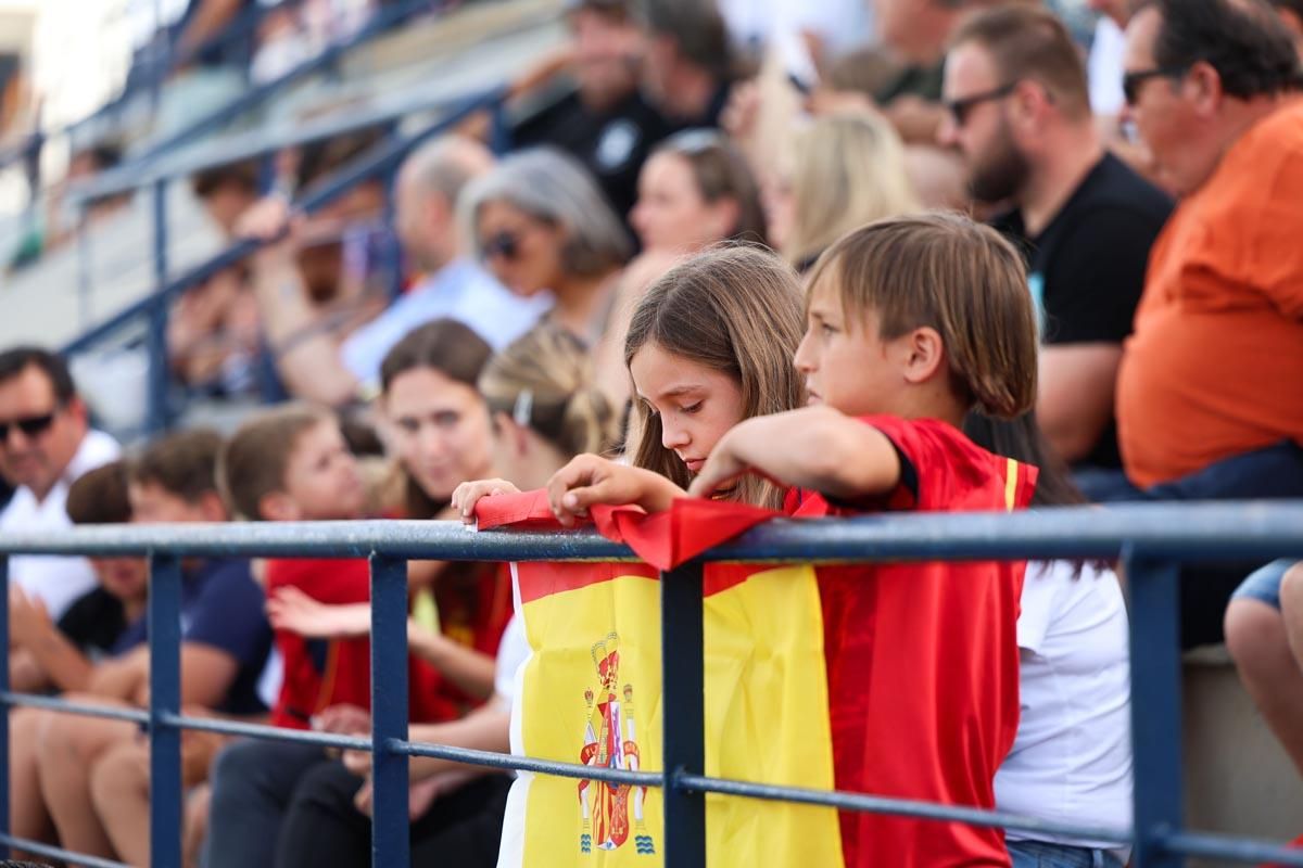 Las imágenes del partido benéfico con Xavi Hernández