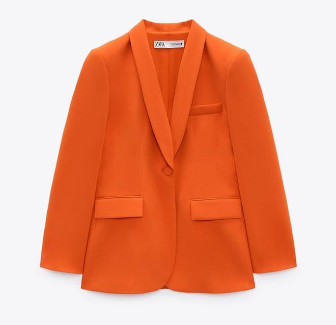 Blazer color calabaza de Zara