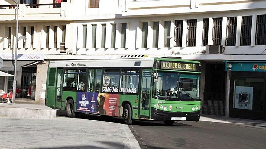 Arrecife publica la lista de aprobados para la bolsa de empleo de las guaguas