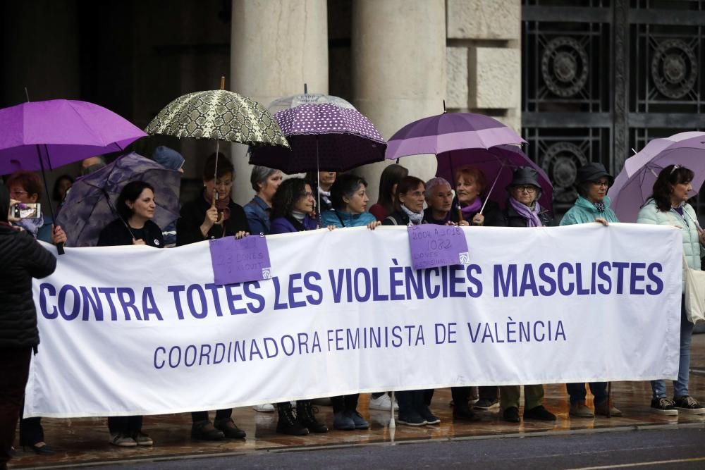 Protesta contra los feminicidios en València