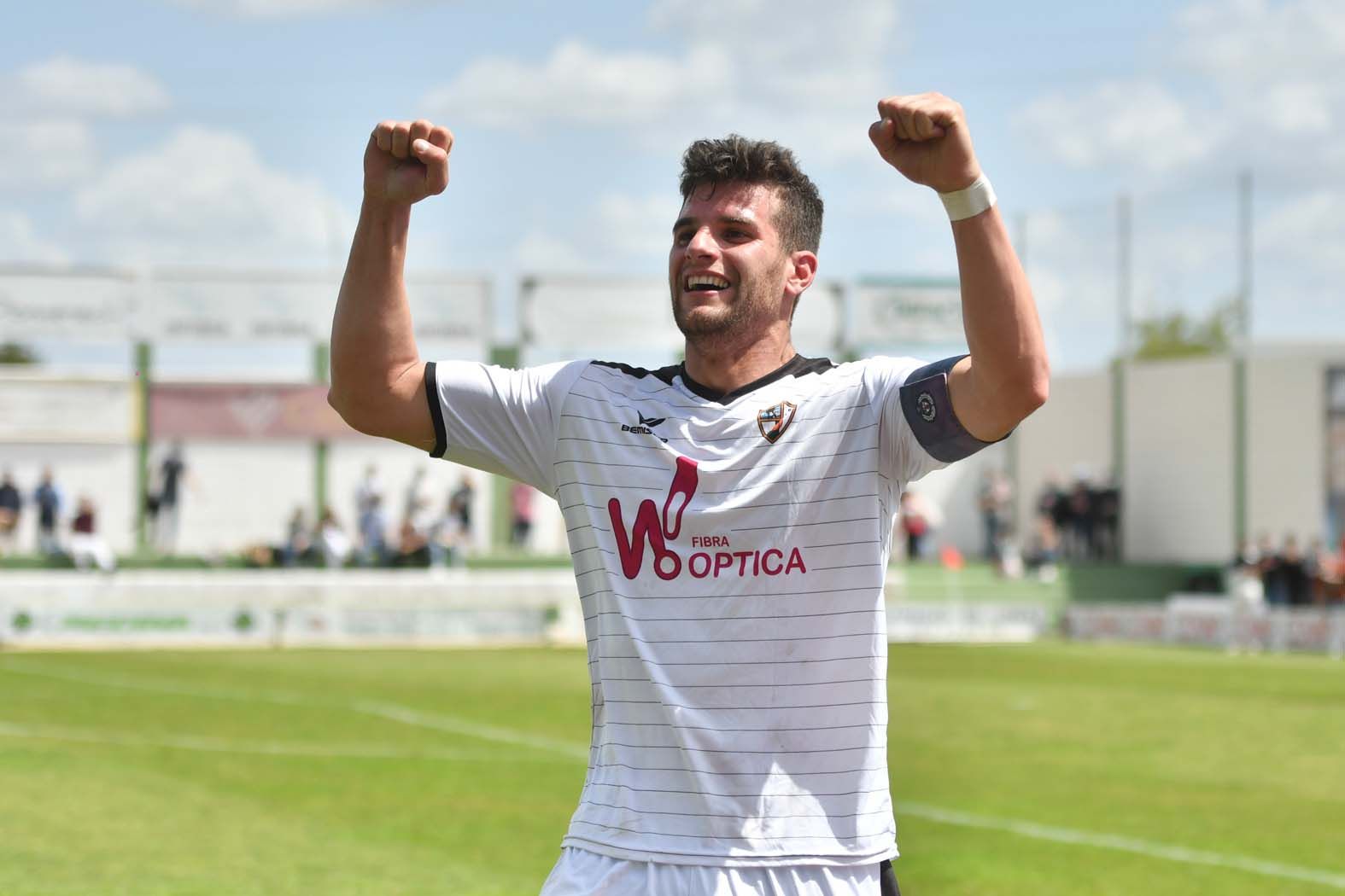 El triunfo del Pozobblanco ante el Córdoba B, en imágenes