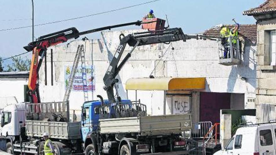 Concluye en Nigrán la demolición parcial de Vanitas para evitar nuevos  desprendimientos - Faro de Vigo