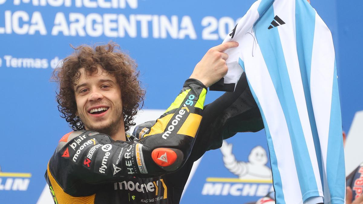 Marco Bezzecchi, ganador de Moto GP 2023 en el circuito de Termas de Río Hondo.