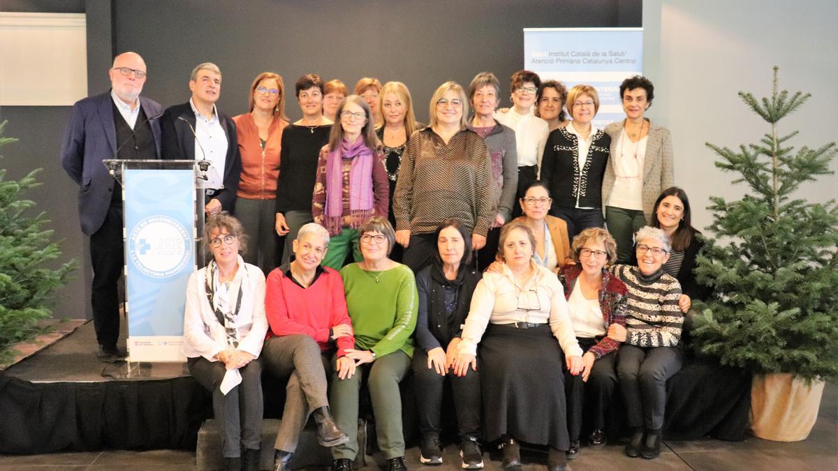 Una part dels homenatjats a l'acte