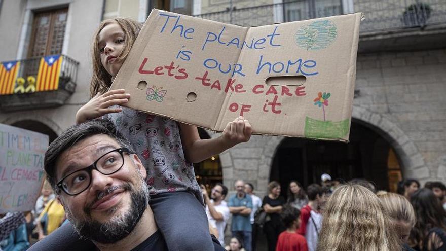 Manifestació contra el canvi climàtic a Girona