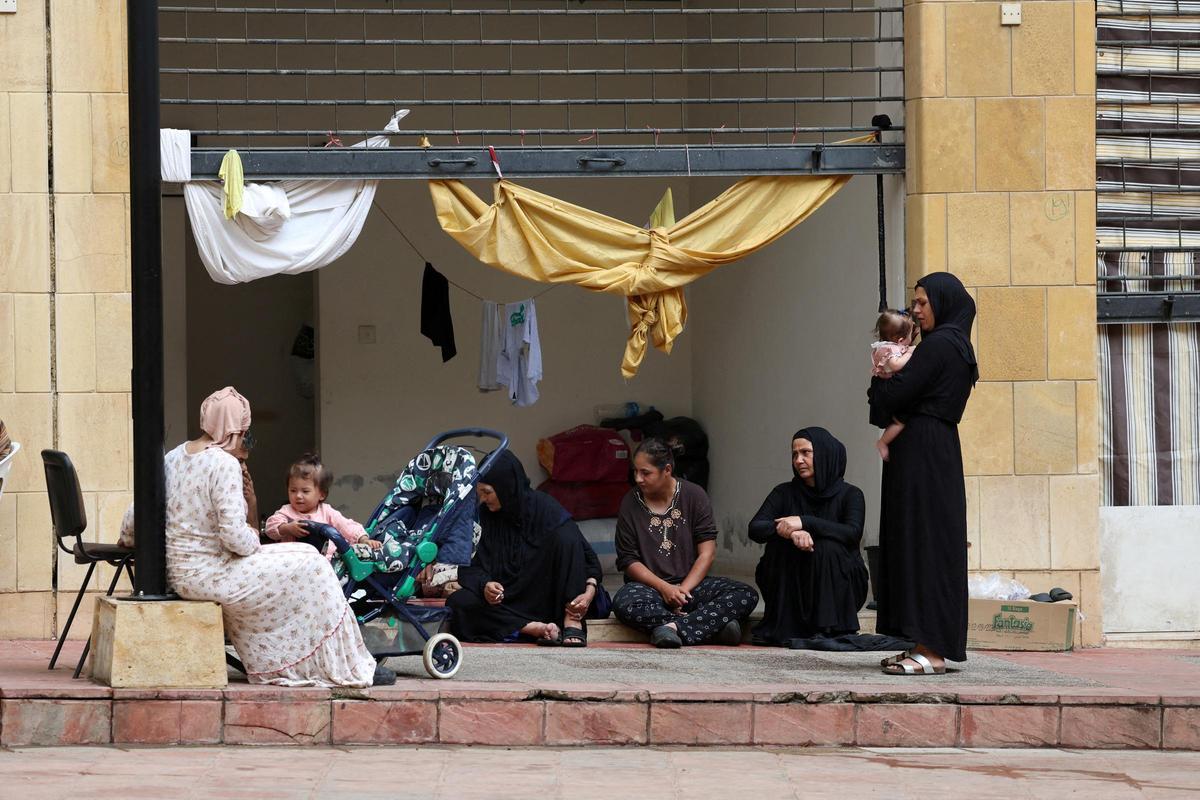 El martirio de los desplazados de Dahiyeh: "si destruyen nuestra casa, plantaremos tiendas de campaña y regresaremos"