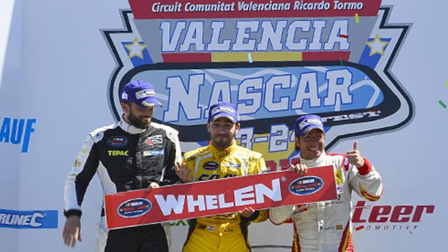 El podio de la segunda carrera en el Ricardo Tormo.