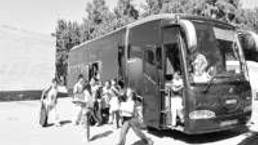 Piden que el autobús urbano pare en Talavera para los estudiantes