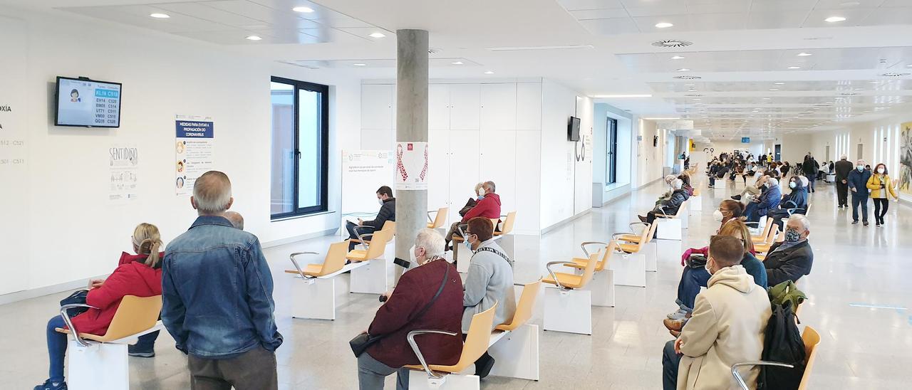 Sala de espera de consultas externas del Hospital Cunqueiro de Vigo.