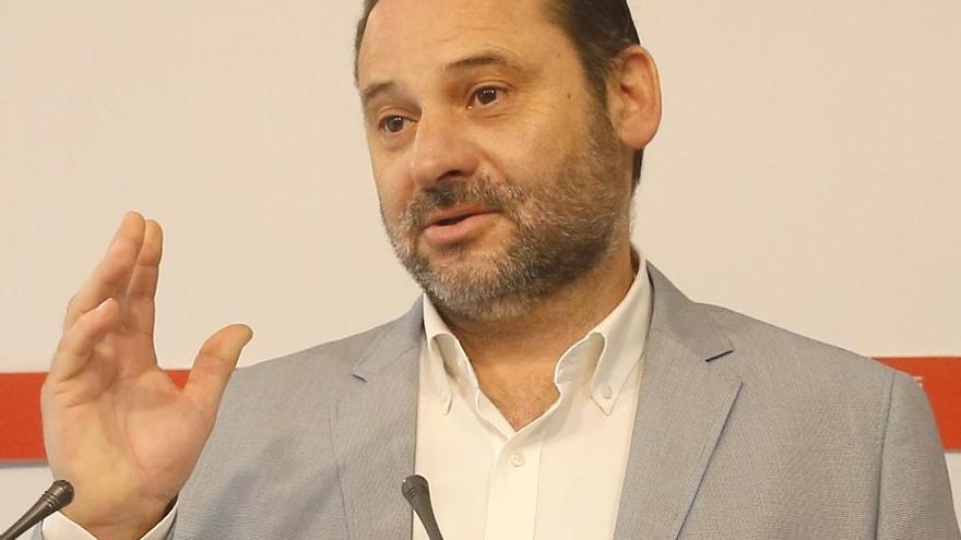 Pedro Sánchez elige a José Luis Ábalos secretario de Organización del PSOE