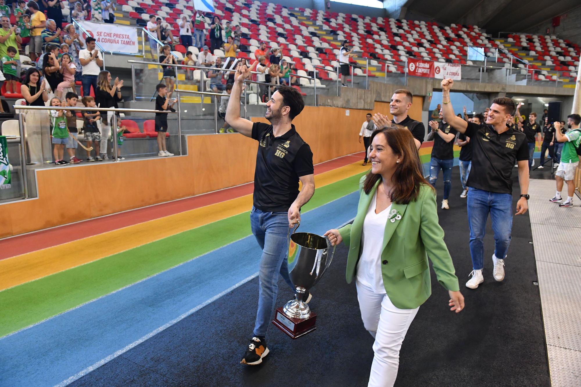 El Liceo celebra el campeonato de liga con la afición en el Palacio de los Deportes de Riazor