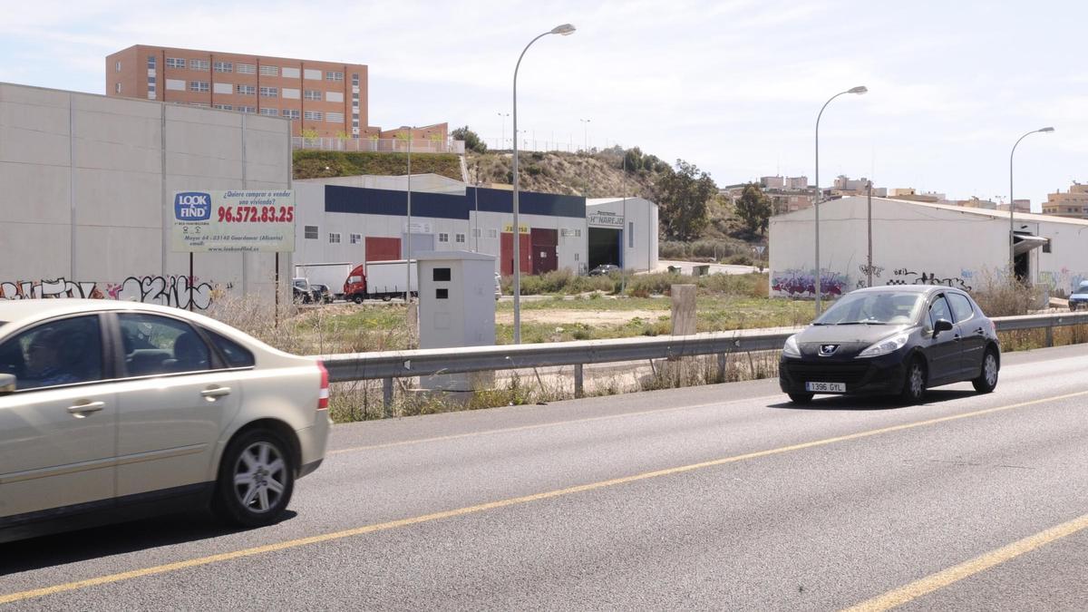 Imagen del polígono industrial Santa Ana de Guardamar junto a la N-332