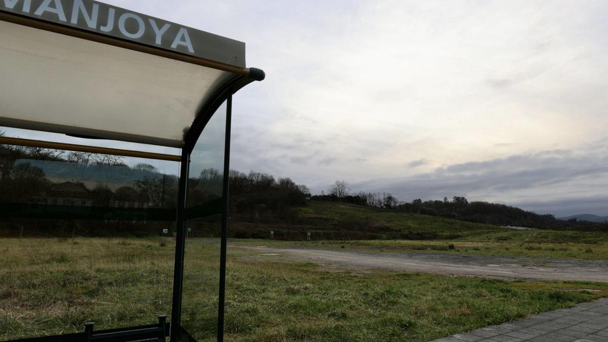 Los terrenos de La Manjoya donde el Oviedo estudia construir su nueva ciudad deportiva.