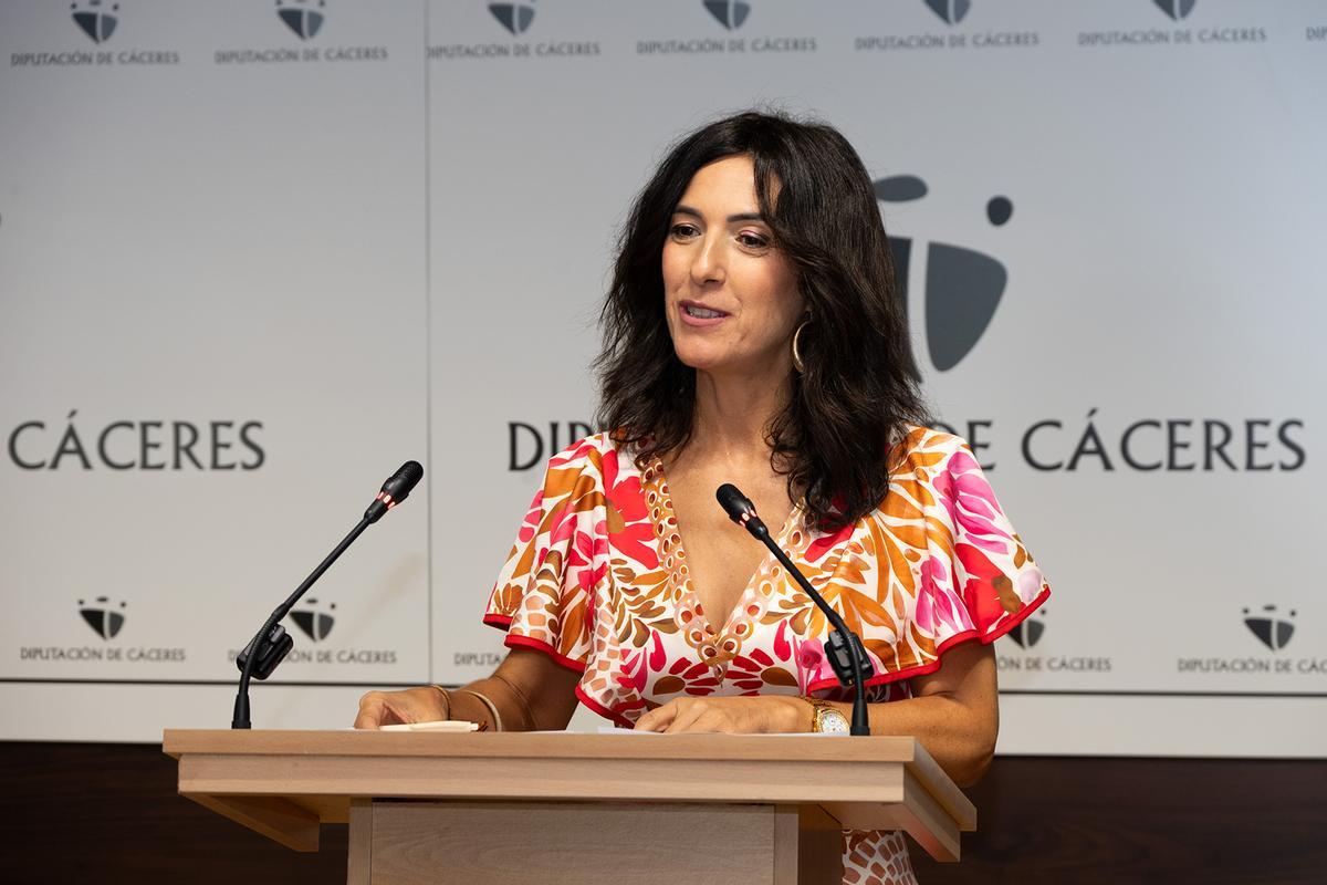 Un paso más para actuar antes cuando cada minuto cuenta: los desfibriladores llegan a los pueblos de Cáceres
