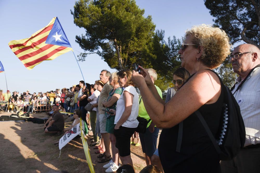 Unes 400 persones retornen al pla de Lledoners per