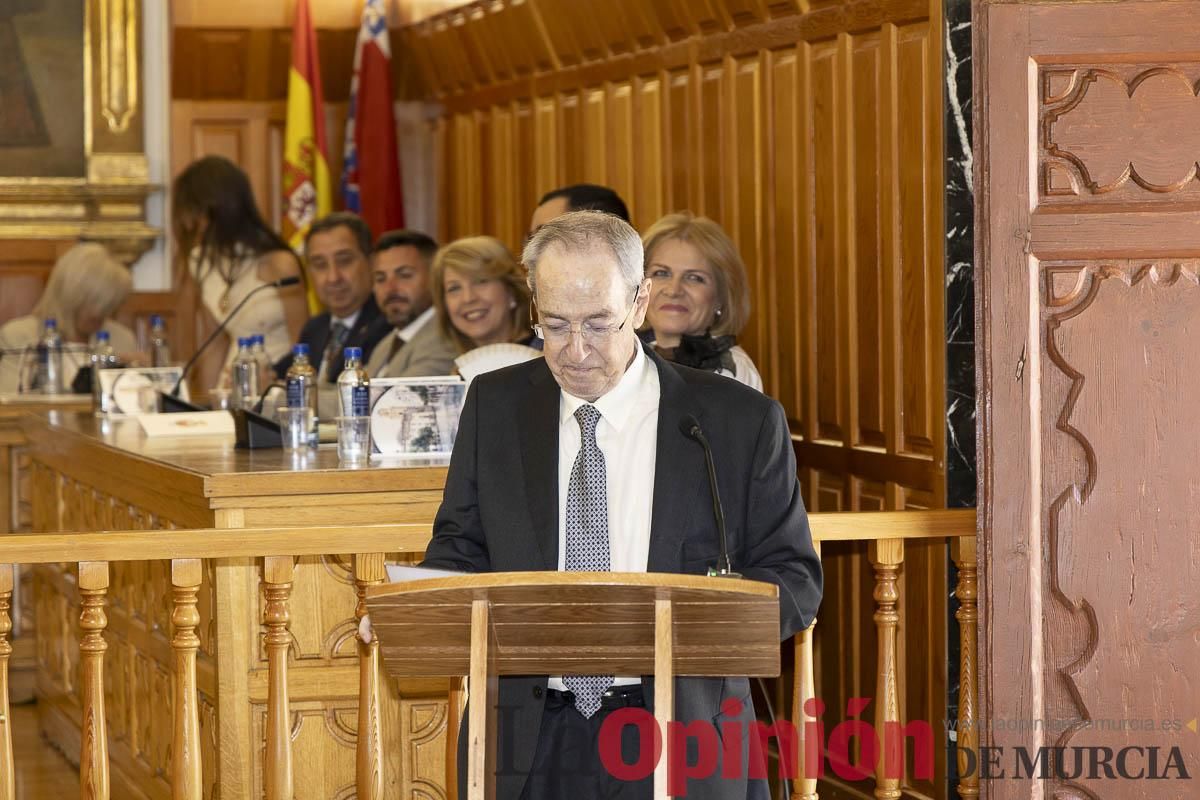 Así se ha vivido el emocionante acto del nombramiento de 'Hijo Predilecto' de Caravaca al doctor Juan Manuel Laborda
