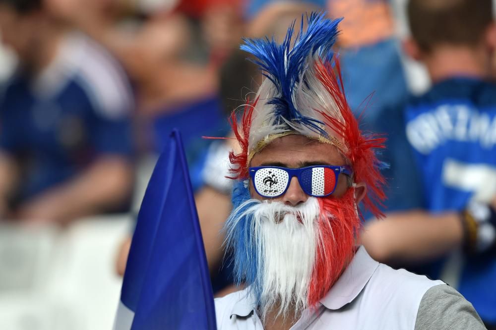 Las aficiones calientan el Alemania-Francia