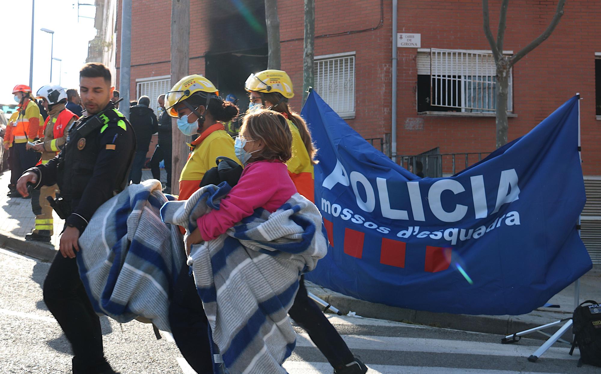 Tres muertos en el incendio de un edificio en Rubí