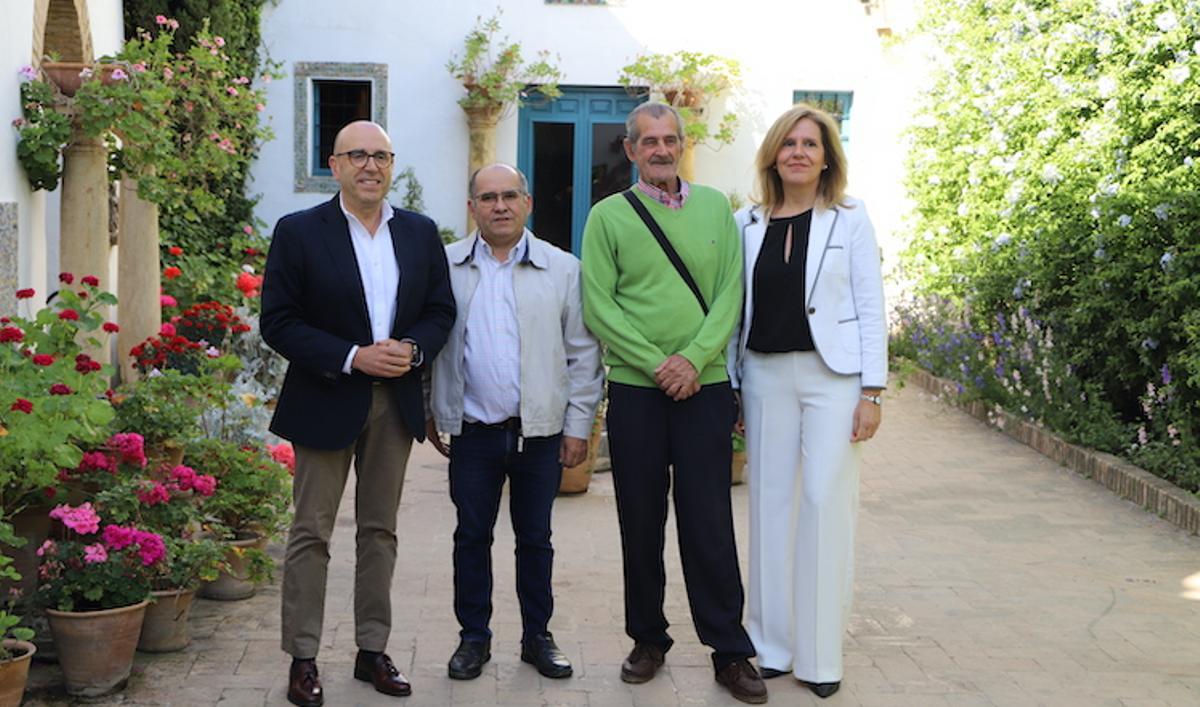 Presentación del proyecto de Loyola y Fundación Cajasur para recuperar la historia del barrio de Las Palmeras.