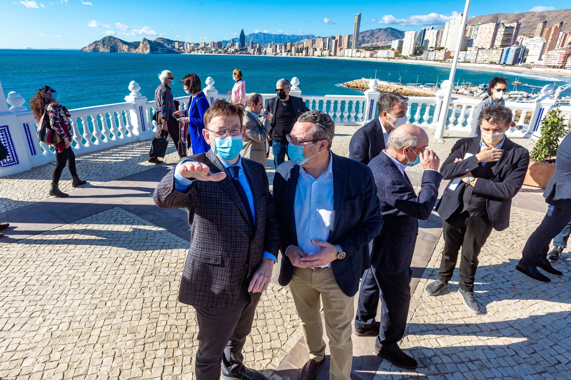 Ximo Puig abre la puerta a la iniciativa privada para acabar el Centro Cultural de Benidorm