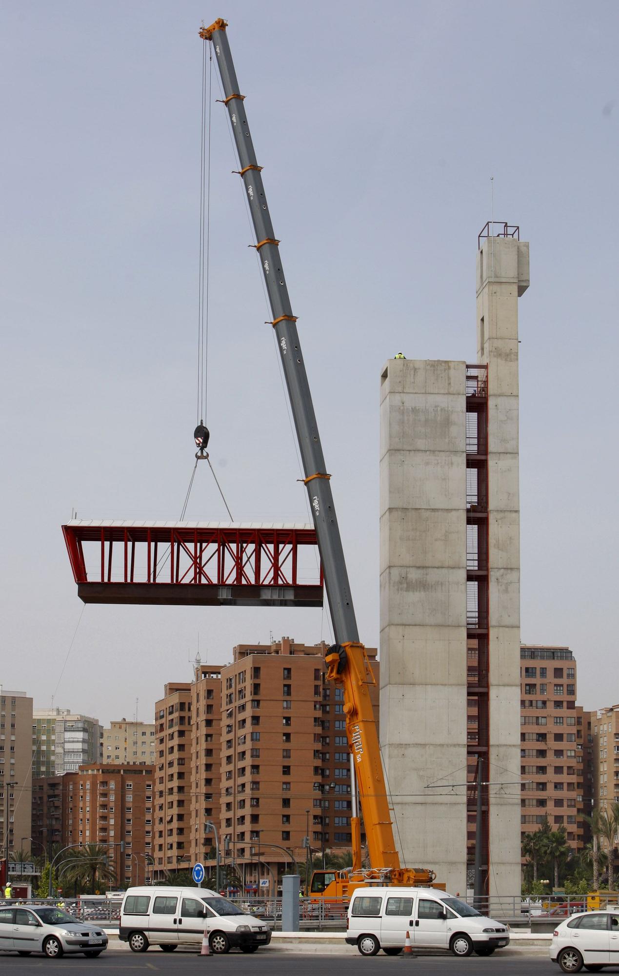 Torre Miramar: el millonario mirador que acabó en el abandono