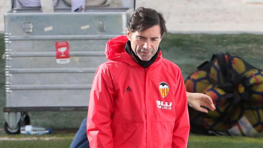 Marcelino, durante el entrenamiento del Valencia CF.