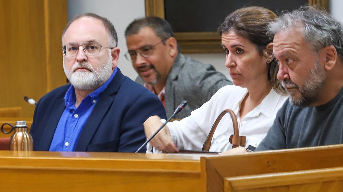 Andrés Antón, Ana Pérez Torregrosa y Andrés Antón, concejales del grupo municipal socialista en Torrevieja