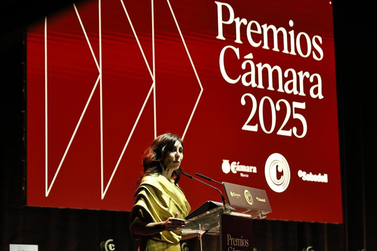 En su intervención, Miryam Fuertes, presidenta de la Cámara, ha destacado el valor de la figura del empresario como motor esencial del desarrollo social y económico de la Región de Murcia