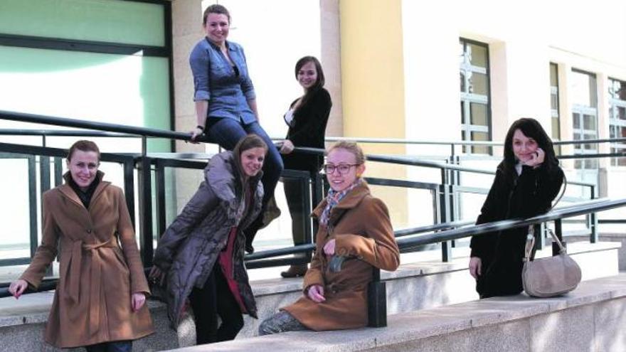 Seis alumnas Erasmus de Lituania y Polonia en la Escuela de Arte y Superior de Diseño de la capital.