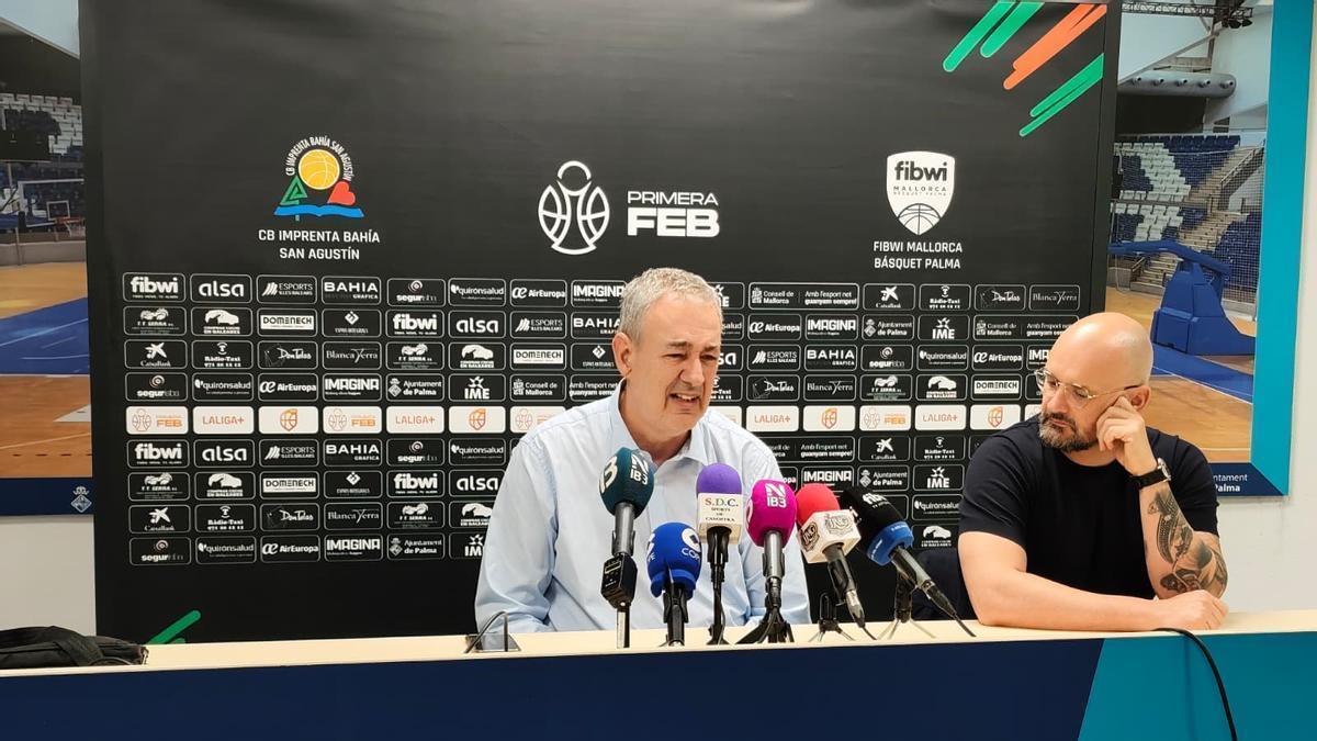 Boscana y Vives en un instante de la rueda de prensa de valoración de la temporada del Fibwi.