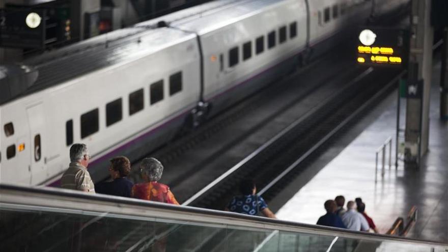 Renfe amplía los viajes entre Sevilla y Granada, con enlace en Córdoba, tras la puesta en servicio del AVE