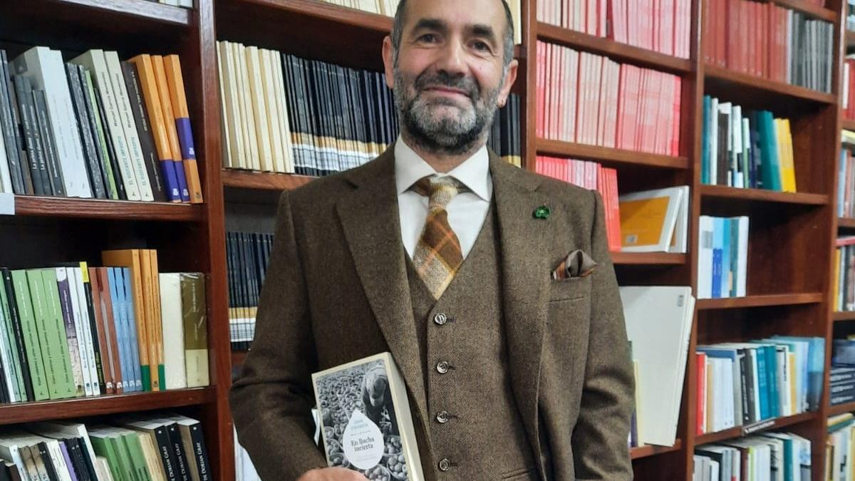 Daniel García Granda, ganador del premiu "Teodoro Cuesta".