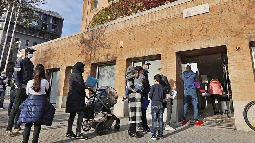 La pandèmia fa caure un 33% l&#039;arribada d&#039;immigrants a Girona