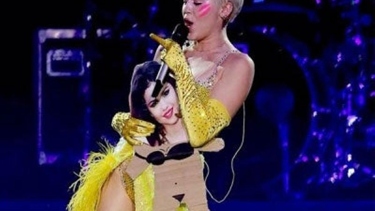 Miley Cyrus humilla a Selena Gomez