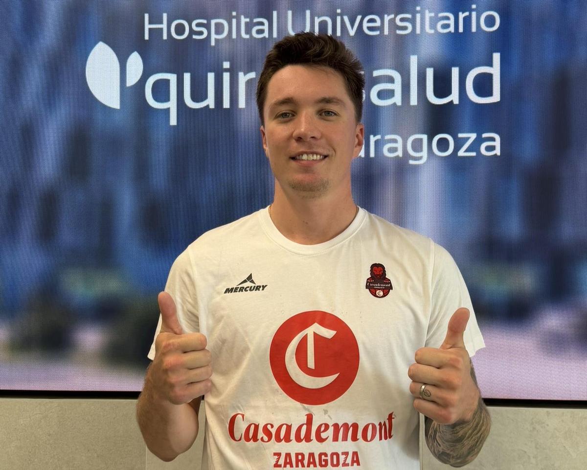 Justin Jaworski esta mañana en el reconocimiento médico.