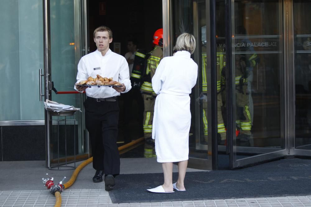 Incendio en un hotel de la Alameda en Valencia